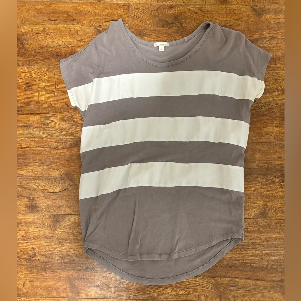 GAP Striped Short Sleeve Tee - Gray and White